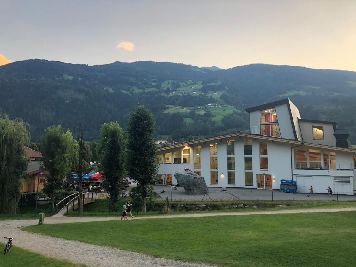 Zillergluckhutte - 5 Sterne Camping Aufenfeld Hotell Aschau Im Zillertal Eksteriør bilde